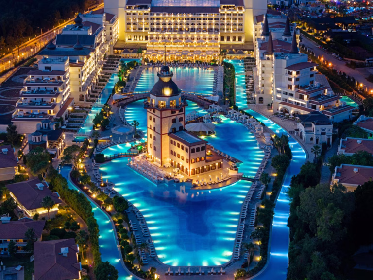 Titanic Mardan Palace Antalya: A Winter Wedding Wonderland